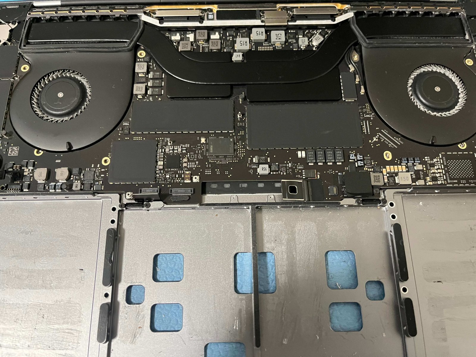 MacBook Air – laadt niet